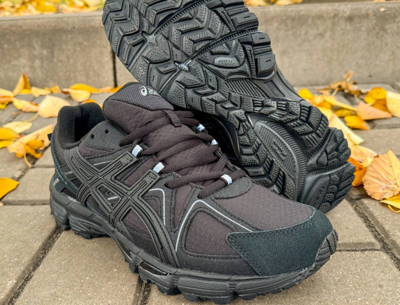 Asics Gel-Kahana 8 Only Black Gore-Tex