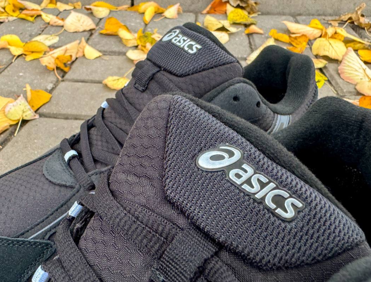 Asics Gel-Kahana 8 Only Black Gore-Tex