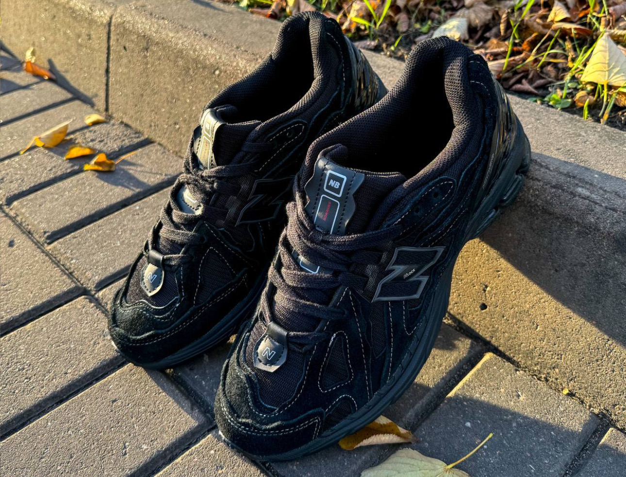 New Balance 1906 Black