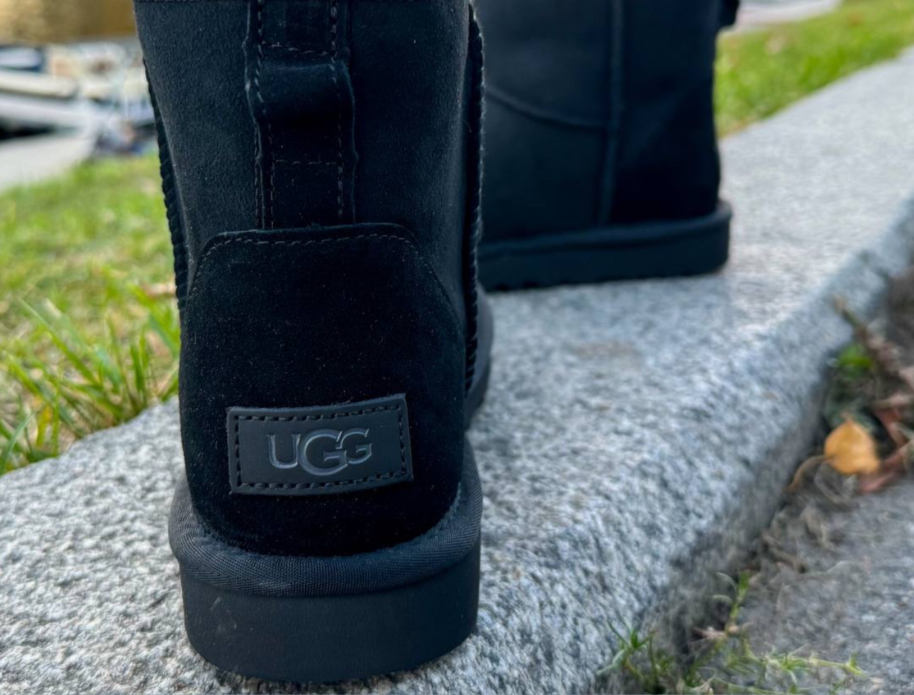 UGG Classic Black High