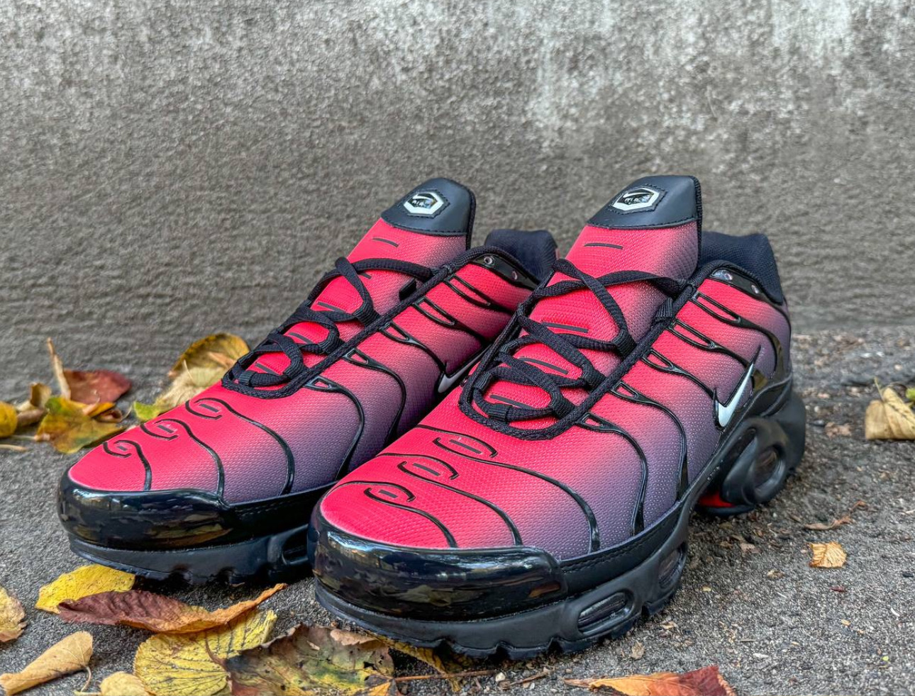 Nike Air Max Tn Plus Black Red