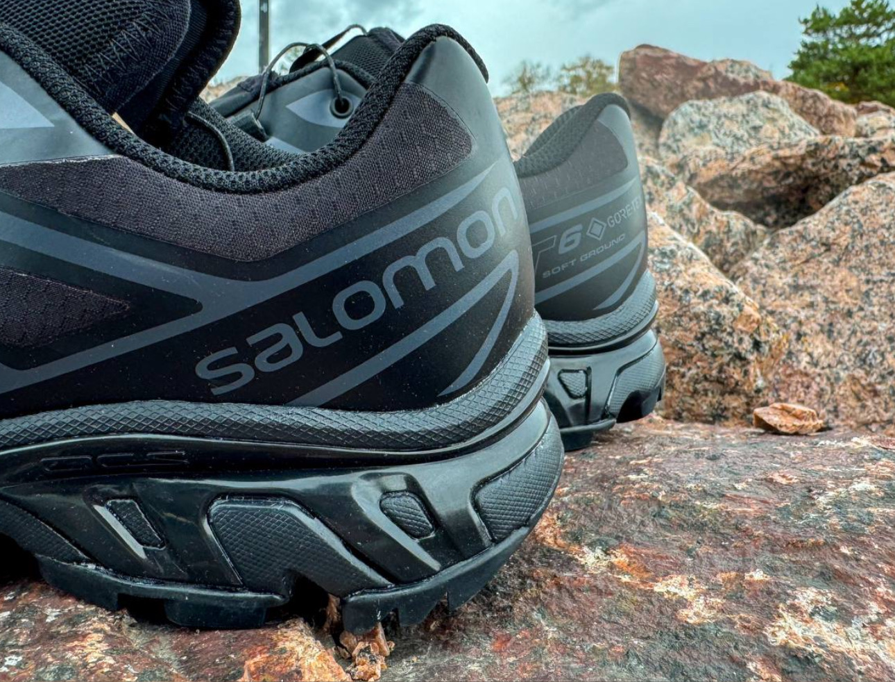 Salomon Black Gore-Tex