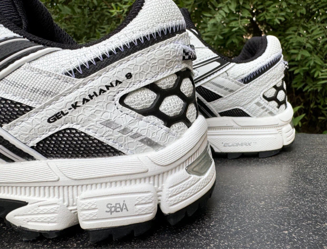 Asics Gel-Kahana 8 White Black