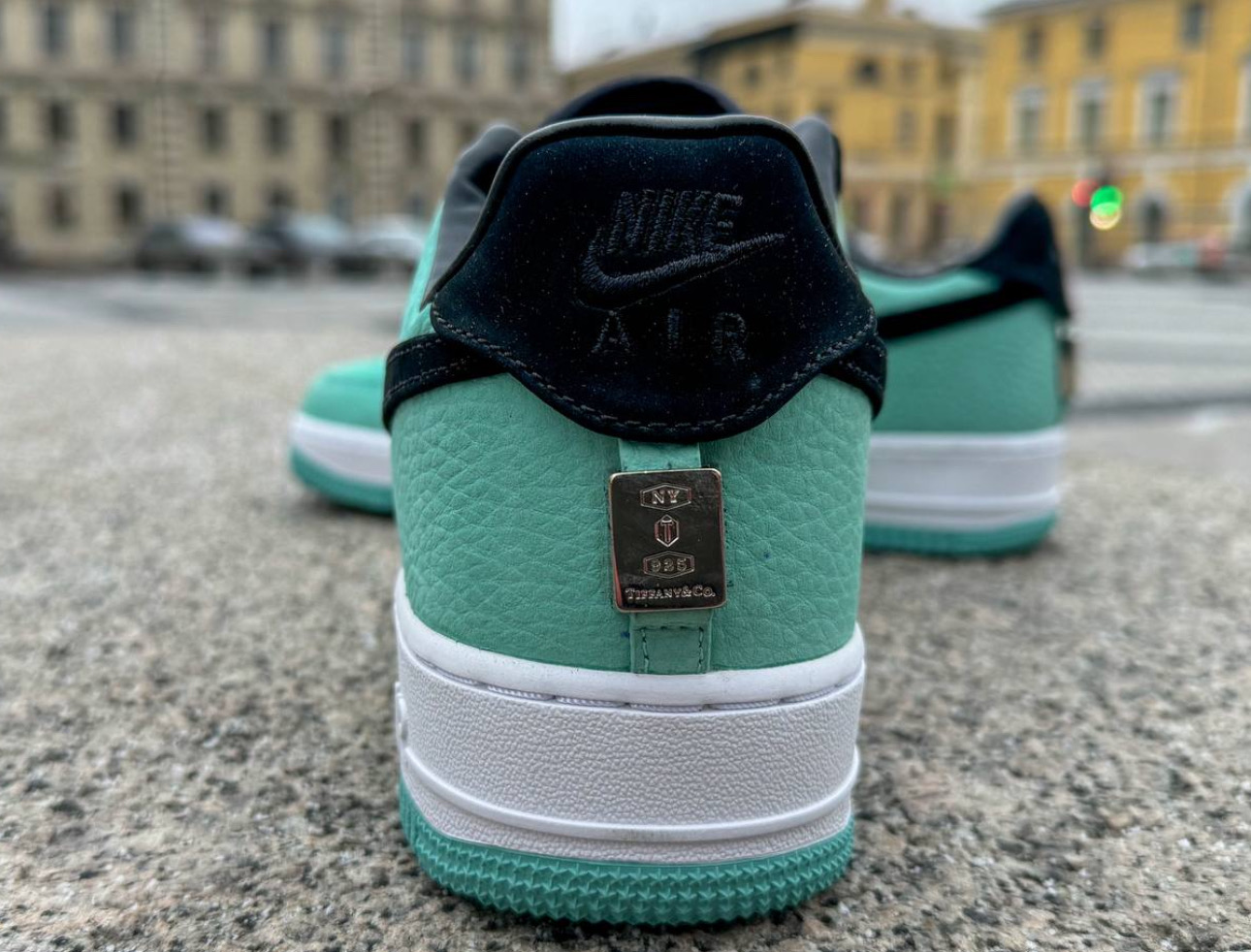 Nike Air Force 1 Low Tiffany & Co. 