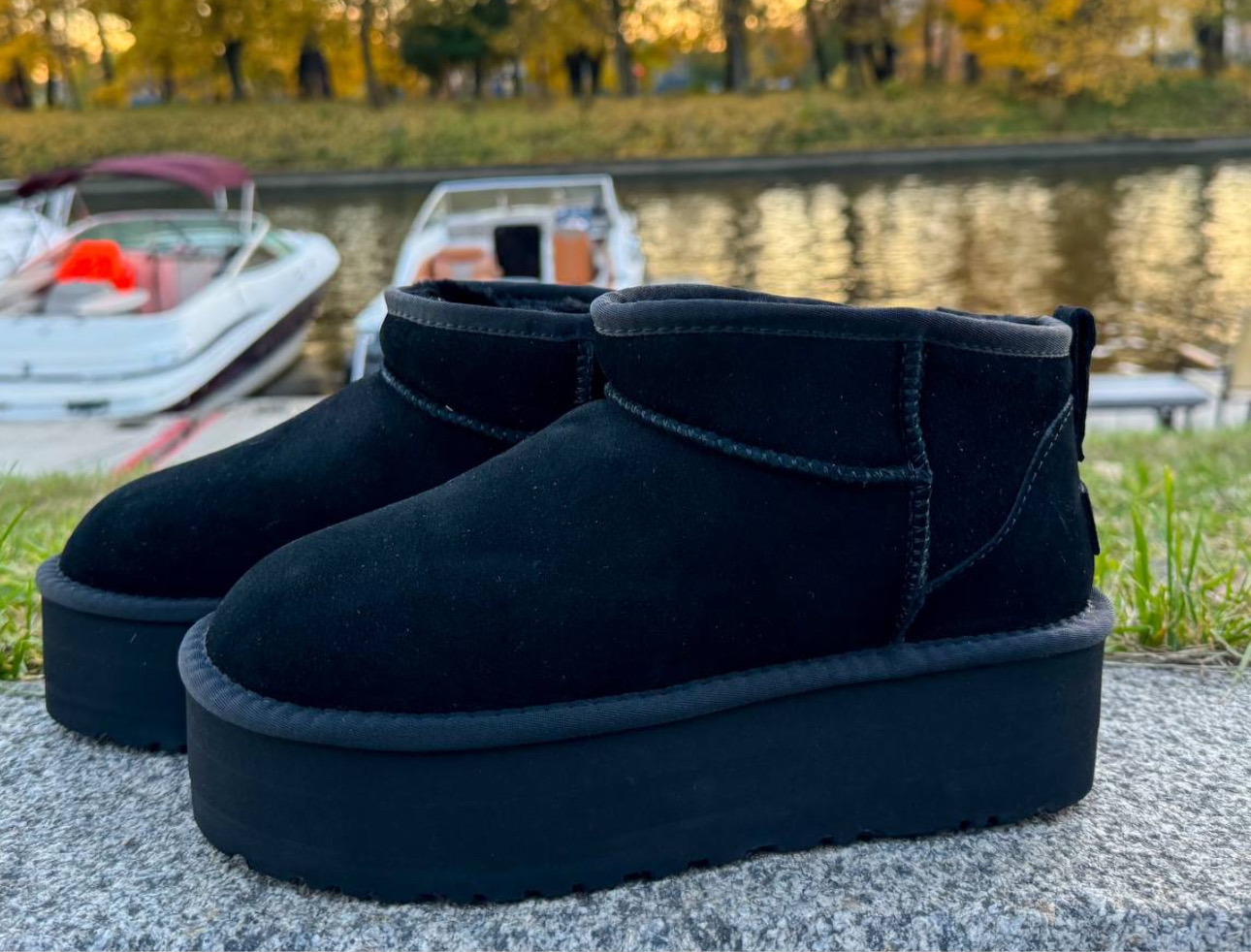 UGG Ultra Mini Platform Black