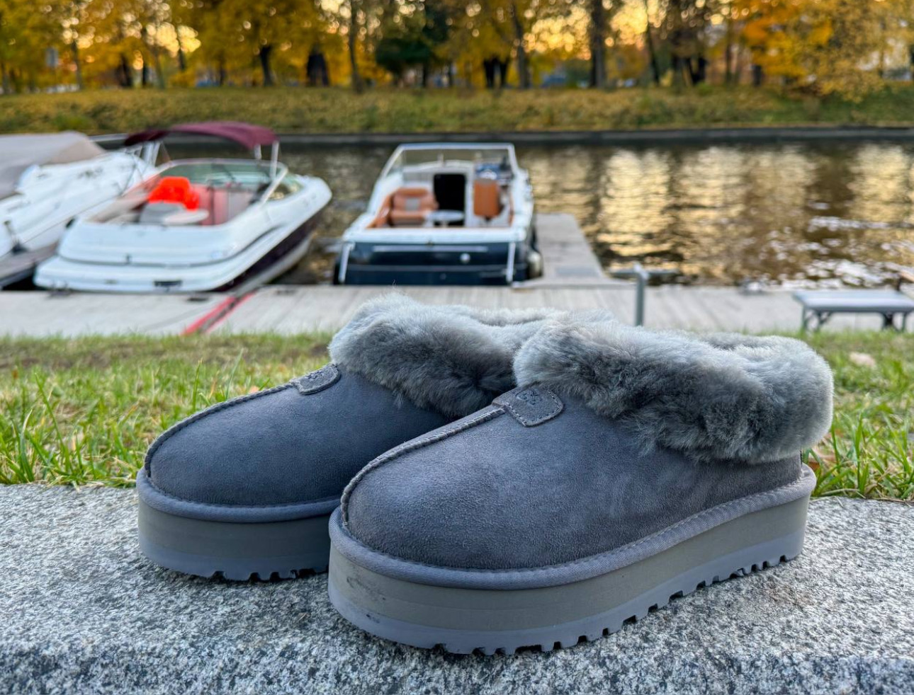 UGG Mini Platform Grey